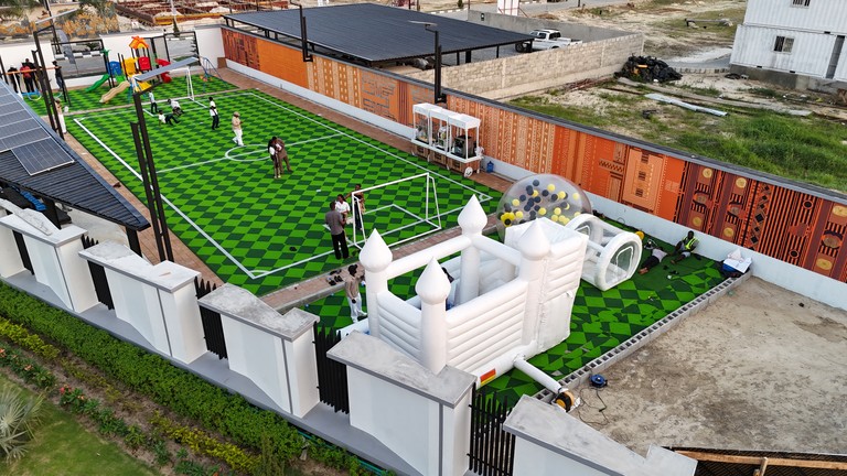 House of Eweka Pilot, Isle Crescendo 3